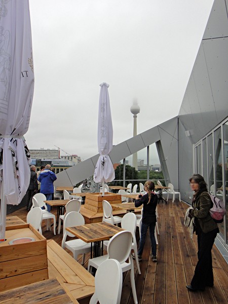 Humboldt-Box, Blick vom Balkon, Berlin