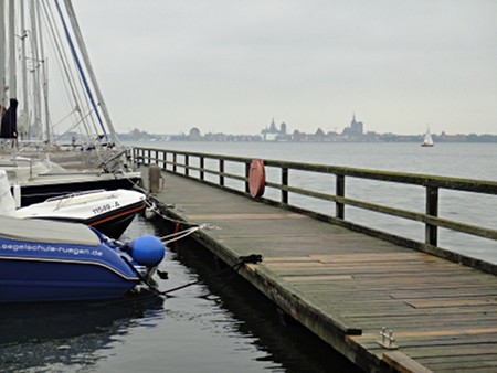 Blick von Altefähr auf Stralsund