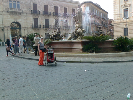 Fontana di Artemide