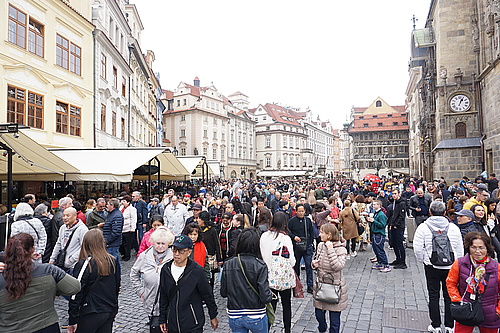 an der astronomischen Uhr in Prag