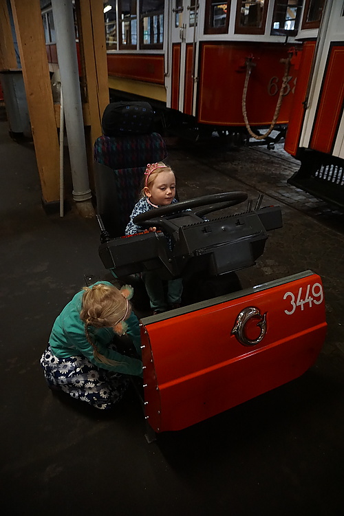 Bus-Cockpit zum Ausprobieren im Prager Straßenbahnmuseum