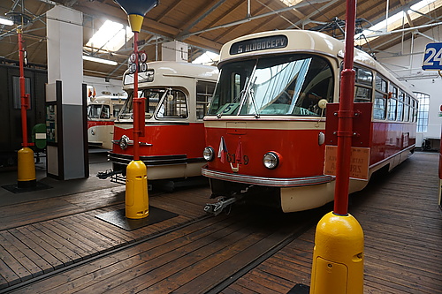 Tatra T2 und T3 im Straßenbahnmuseum Prag